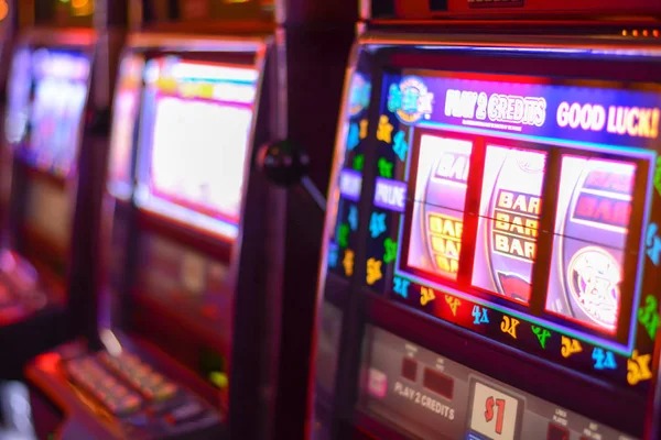 coinqqslot Live roulette